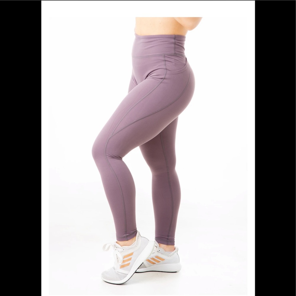 Curves N Combatboots Regal leggings